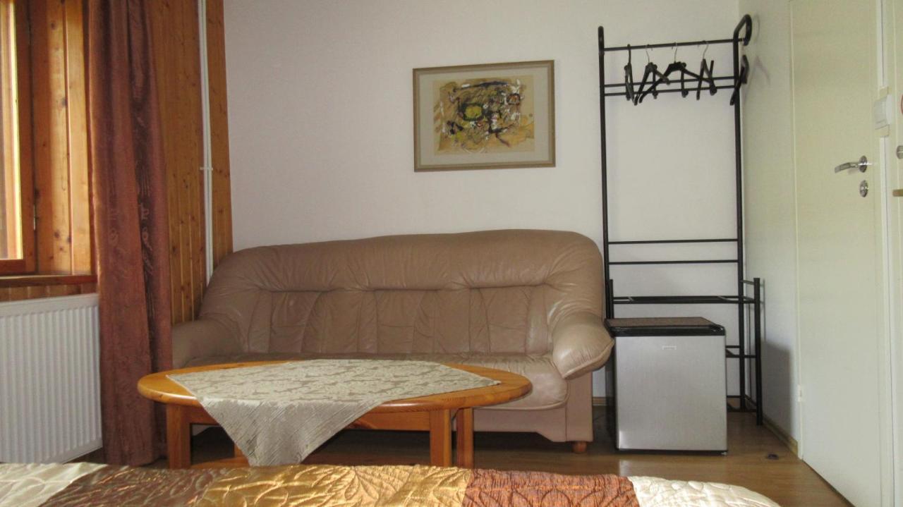 Nepi Hotell Tallin Zewnętrze zdjęcie